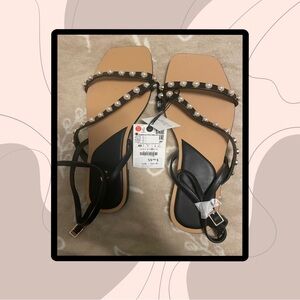 Zara sandals with pearl embellishments. Size 40.